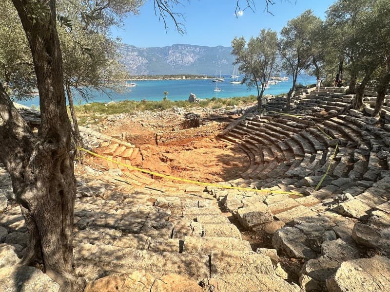 Icmeler Cleopatra Island Boat Trip: Crystal Waters & Coastal Delights | ®ExcursionMania