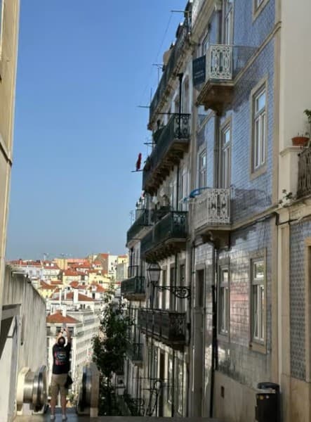 Lisbon: 7 Hills Half-Day Electric Bike Tour | ®ExcursionMania - Image 4