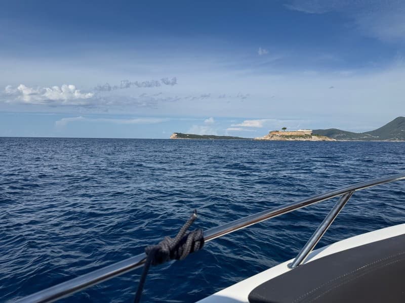 Blue Cave, Mamula Island, Submarine Tunnel, Lady of the Rocks 3hr | ®ExcursionMania - Image 4