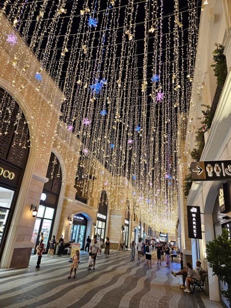 Antalya Land of Legends Night Show With Boat Parade | ®ExcursionMania