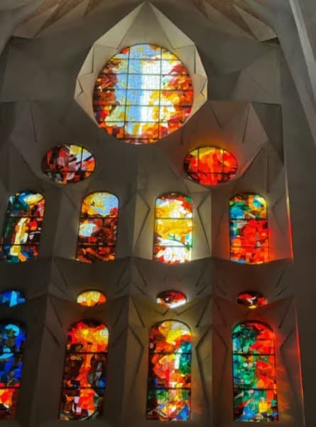 Barcelona: Sagrada Familia Skip-the-Line Entry Ticket & Tour | ®ExcursionMania