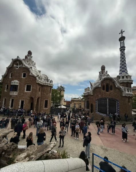 Barcelona: Park Guell Guided Tour | ®ExcursionMania