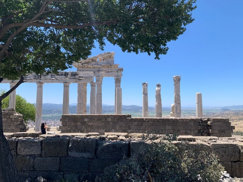 From Izmir: Pergamon Tour with Hotel Transfer & Lunch | ®ExcursionMania - Image 1