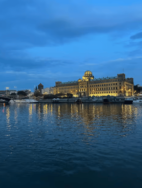 Prague : Boat Party with Afterparty at EPIC | ®ExcursionMania - Image 1