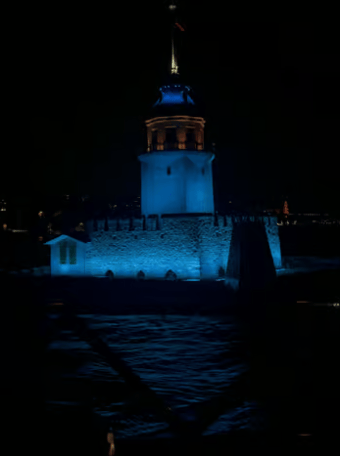 Istanbul: Bosphorus Cruise with Dinner Show | ®ExcursionMania