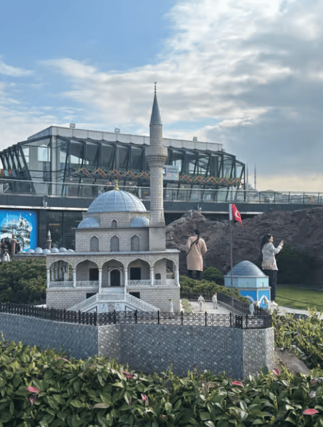 Istanbul: Miniatürk Open-Air Miniature Park Skip-the-Line | ®ExcursionMania - Image 1