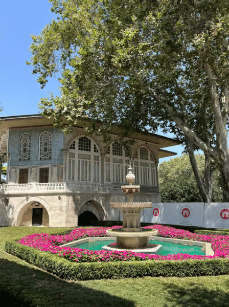 Istanbul: Topkapi Palace & Harem Museum Ticket & Audio Guide | ®ExcursionMania - Image 2