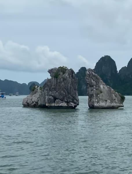 Hanoi: Islands & Caves Ha Long Cruise with Lunch & Kayaking | ®ExcursionMania - Image 3
