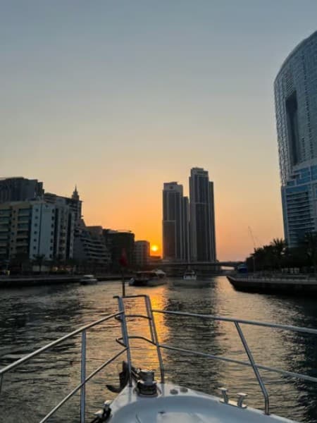 Dubai Marina Yacht Tour: Ain Wheel, JBR & Harbour in 1 Hour | ®ExcursionMania
