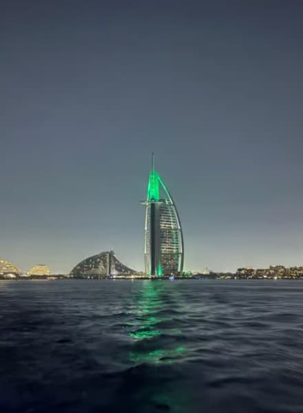 Dubai: Sunseeker Superyacht VIP Dinner, Drinks & Live DJ | ®ExcursionMania - Image 1