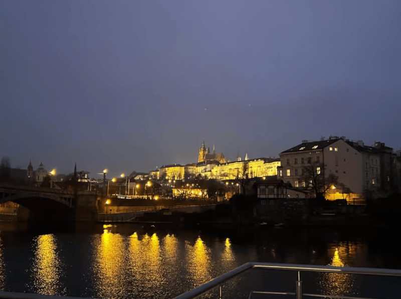 Prague: 50-Minute Sightseeing Evening Cruise | ®ExcursionMania