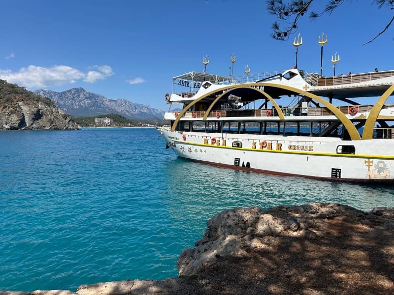 Antalya: Kemer Mega Star Boat Trip with Hotel Transfer | ®ExcursionMania