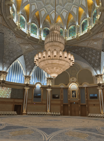 From Abu Dhabi: Grand Mosque Royal Palace and Etihad Tower | ®ExcursionMania