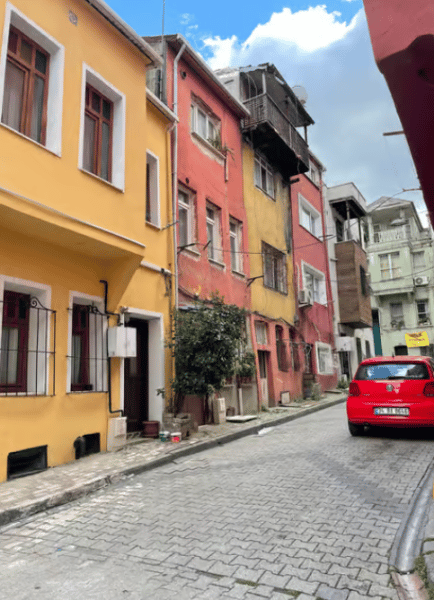 Istanbul: Fener Balat Old Greek and Jewish Quarter Tour | ®ExcursionMania
