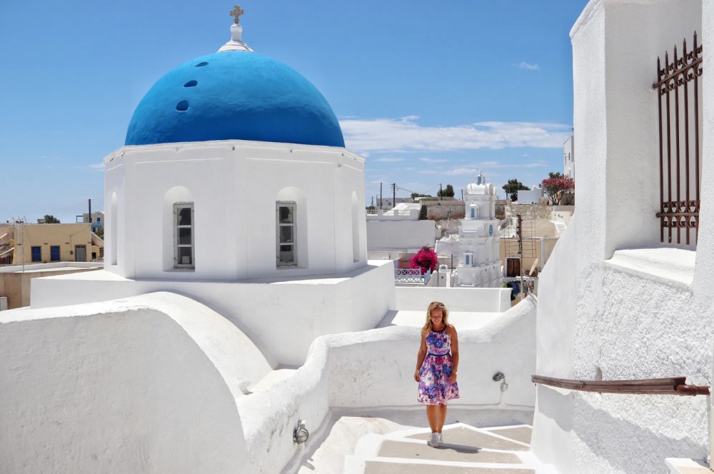 Discover Best Of Santorini with Locals Small Group Half Day Tour