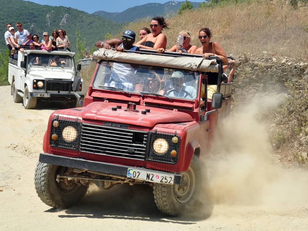 Icmeler Jeep Safari Adventure on Wheels With Splashy Fun