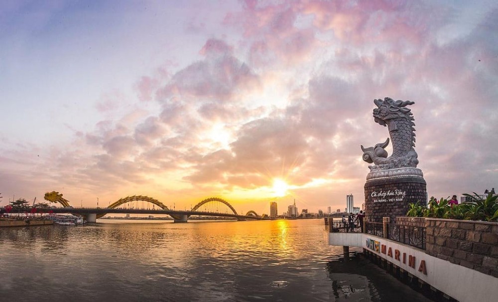 Shuttle bus Hoi An - Da Nang 430pm 730pm 830pm 930pm