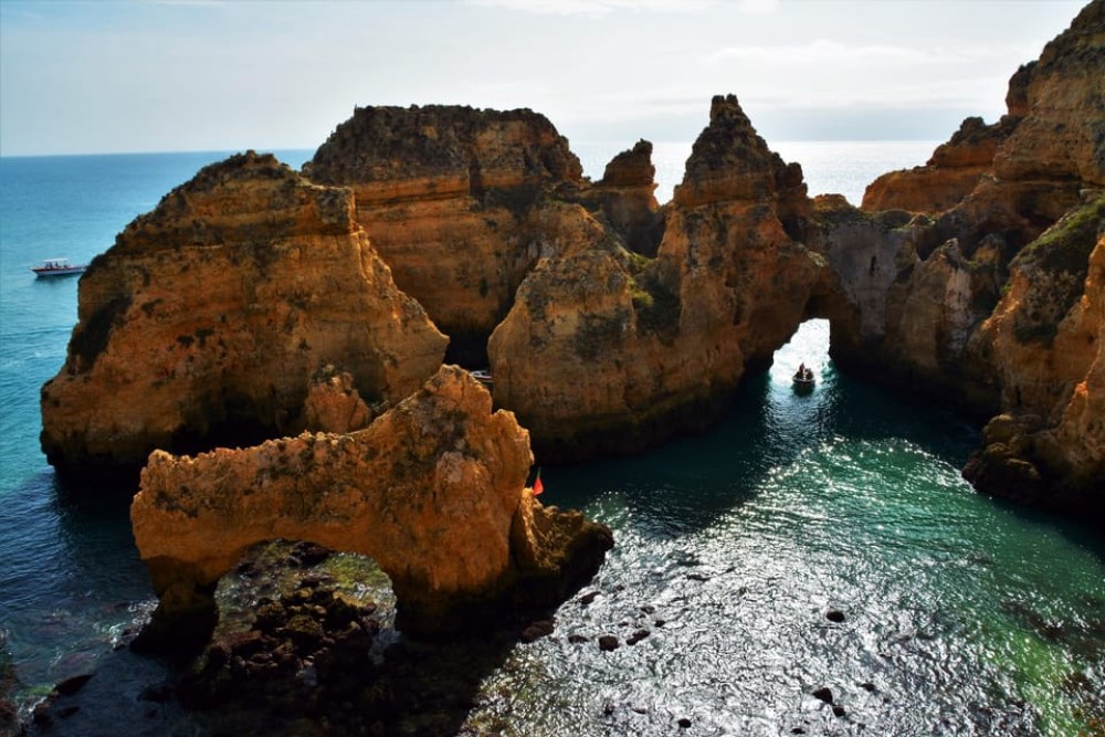 Lagos: Boat tour Ponta da Piedade with local guides