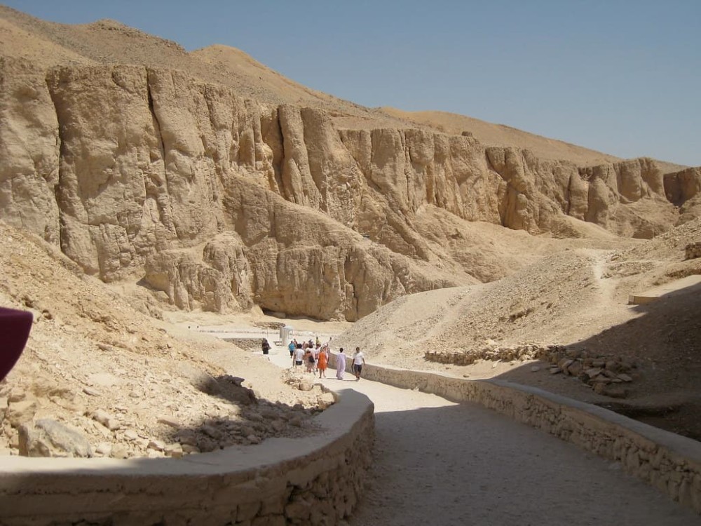 Luxor Private Tour: Medinat Habu & Valley of the Queens
