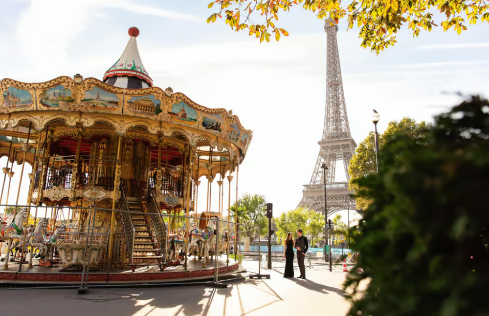 Paris: Eiffel Tower Photo Shoot