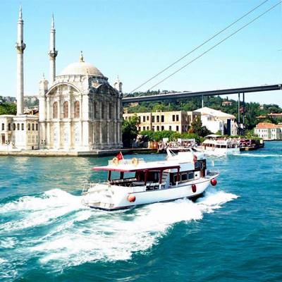 Bootsfahrt mit Mittagessen auf dem Bosporus